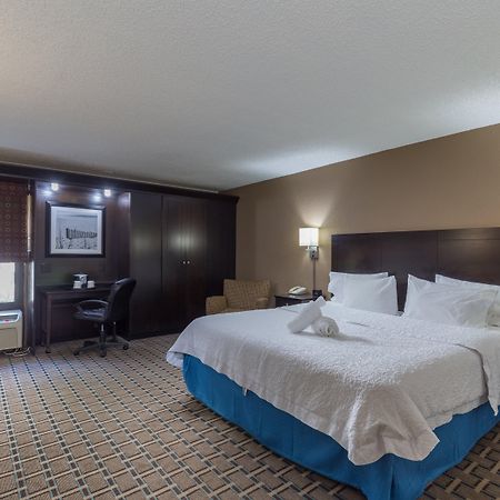 Spark By Hilton Tampa Brandon エクステリア 写真