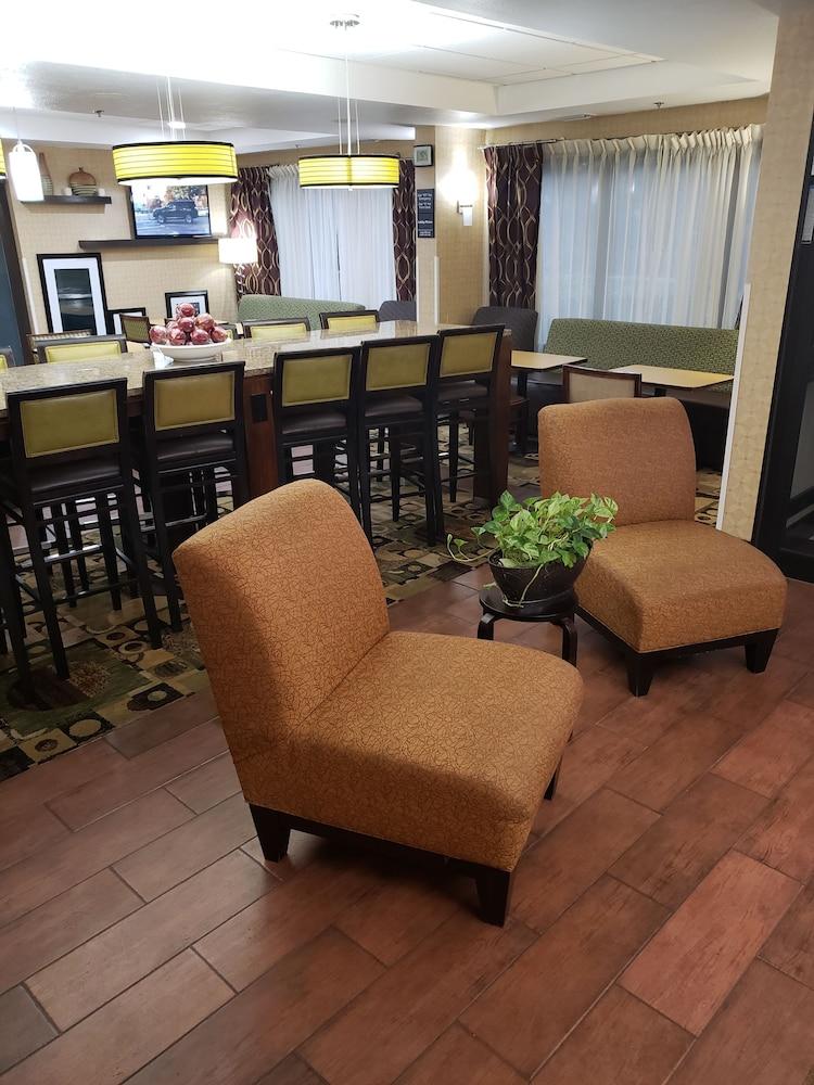 Spark By Hilton Tampa Brandon エクステリア 写真