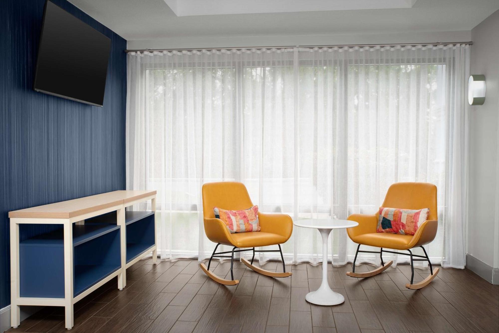 Spark By Hilton Tampa Brandon エクステリア 写真