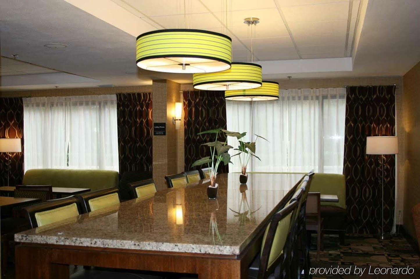 Spark By Hilton Tampa Brandon エクステリア 写真